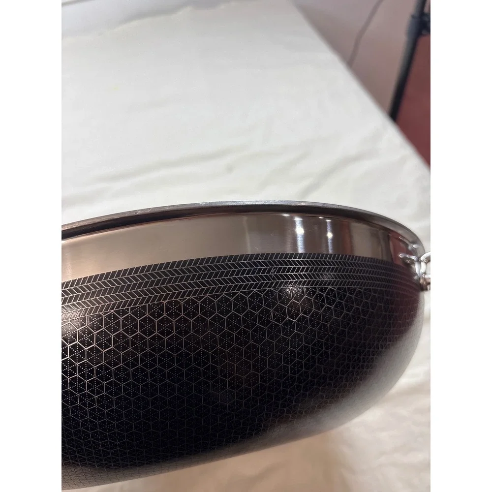 HexClad Hybrid Nonstick 14Inch Wok Stainless Steel Dual Handle without lid